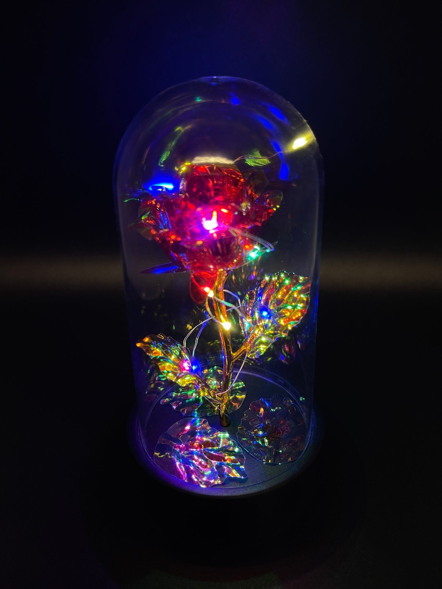 Magische LED-Rose in Acryl-Glashaube – Romantische Deko mit Lichterkette – Perfektes Geschenk für Valentinstag & Hochzeit
