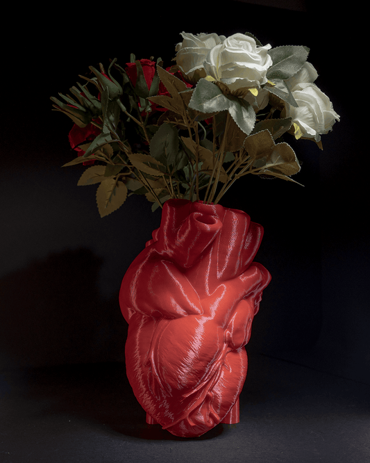 Realistische Herzvase