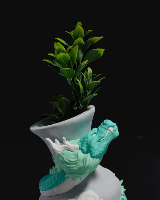 Drachenumwickelt Vase / Weiß
